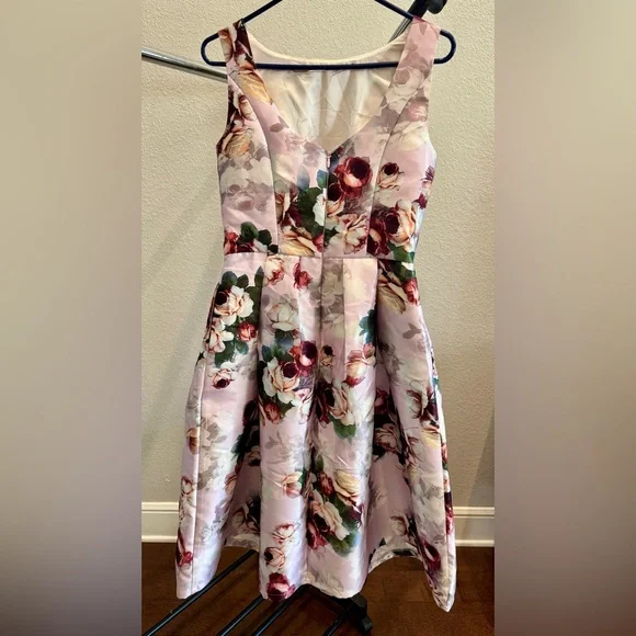 Womens Floral Dress in Pink and Green - Picture 2 of 5